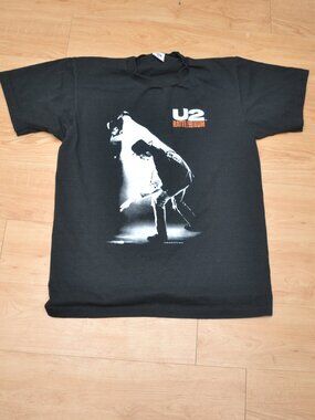 Vintage U2 Rattle & Hum T-Shirt 1988 Fruit of the Loom LARGE but fits MEDIUM